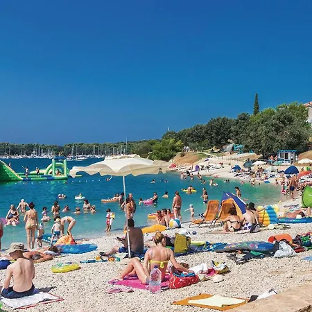 Cozy In With Kitchen Pula