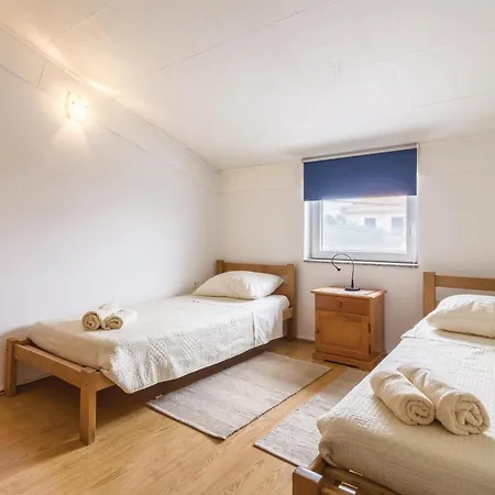 Cozy In With Kitchen Semesterbostad *