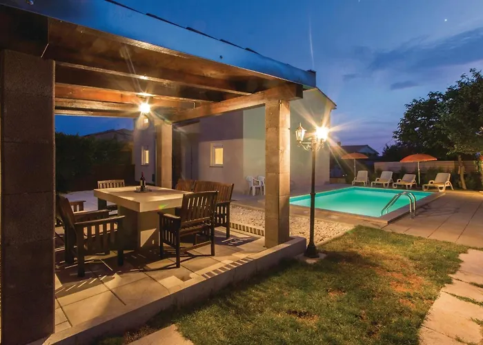 Cozy In With Kitchen Holiday home *