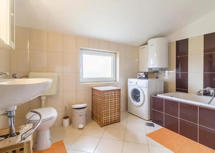 Cozy In With Kitchen Holiday home *