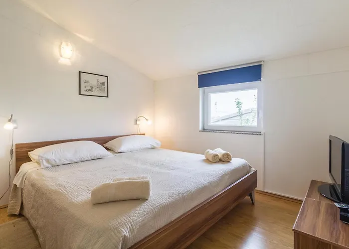 Cozy In With Kitchen * Pula