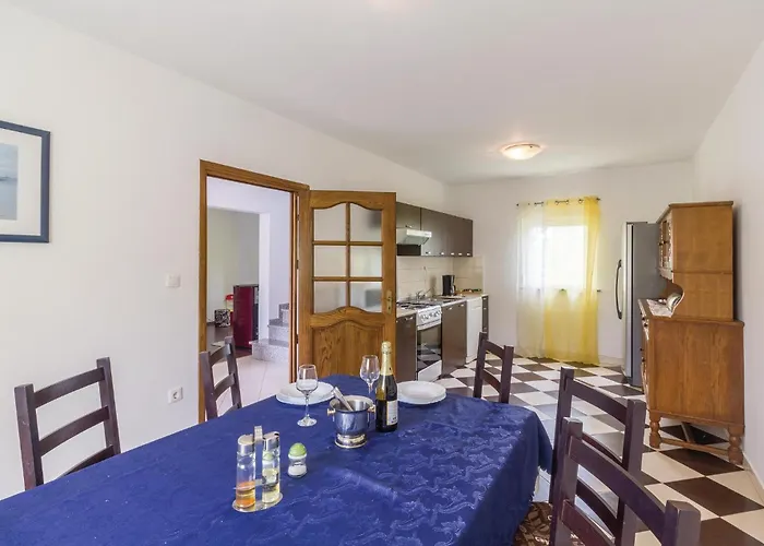 Cozy In With Kitchen Holiday home *