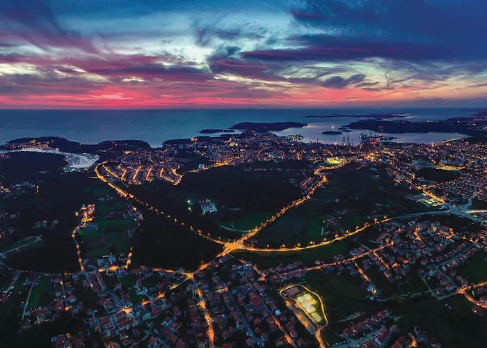 Holiday home Cozy In With Kitchen *